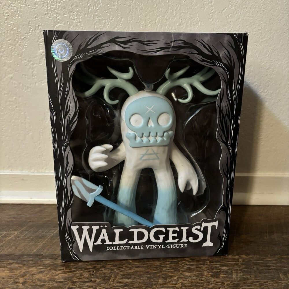 Rare Waldgeist Vinyl Figure – BLUE “Ice Soldier” VARIANT LE/150 – Bimtoy Reis O’